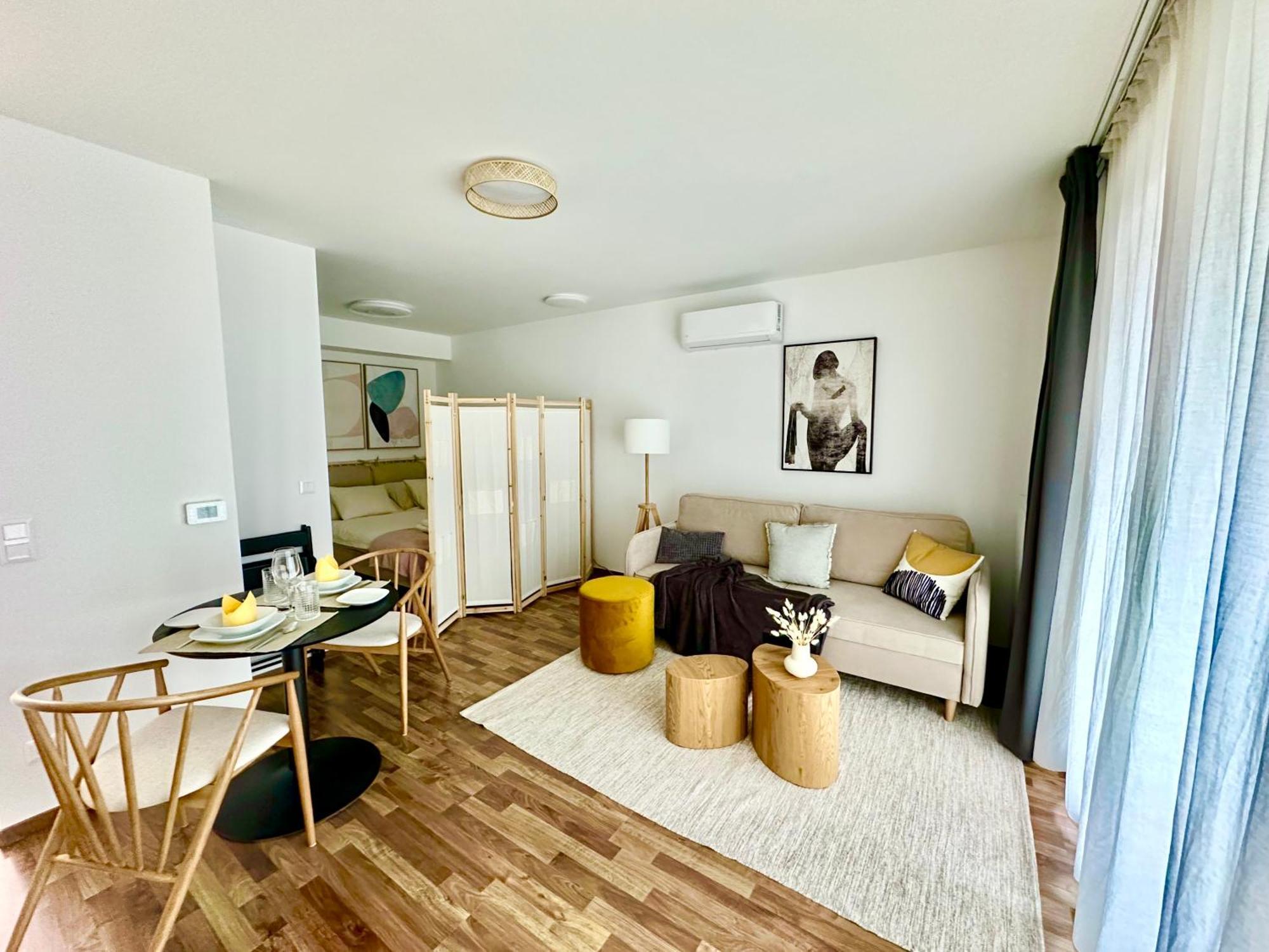 River Passage Budapest Garage/Ac/Balcony Exterior photo